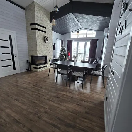 Pid Kryntoyu Апартаменты *