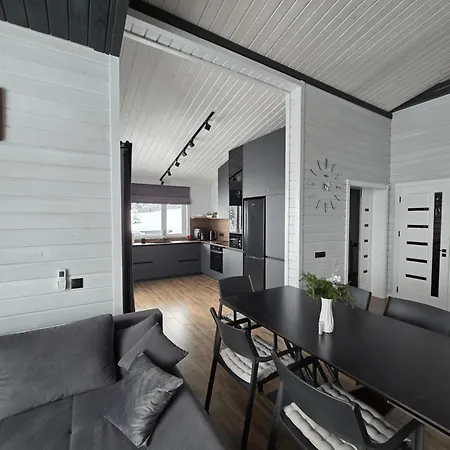 Pid Kryntoyu Apartment