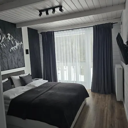 Pid Kryntoyu Apartment